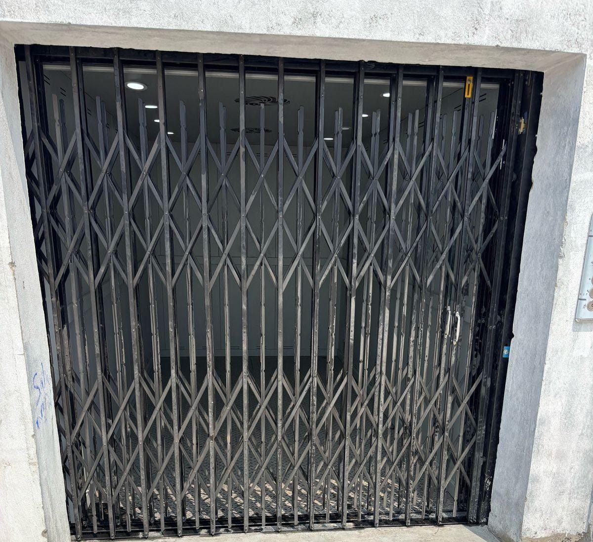 Elevator 1